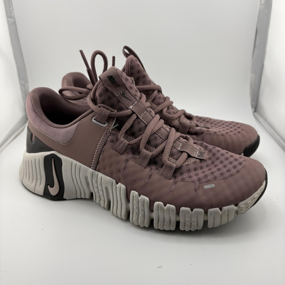 Nike Free Metcon 5 Training Shoes Womens 7 Pink Gym Sneakers Stability Lifting